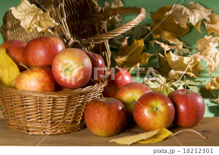 apples apples 18212301