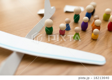 ペーパーグライダー 18213640