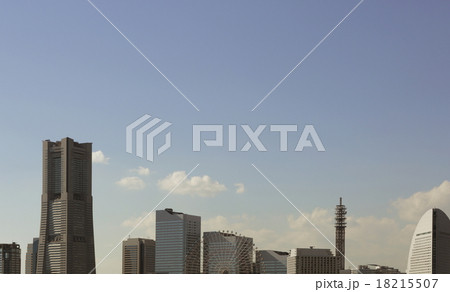 横浜のビル群 横浜のビル群 18215507