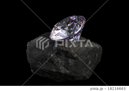 岩の上のダイアモンド 18216663
