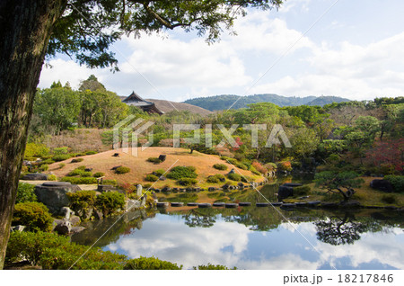 奈良依水園の風景 18217846
