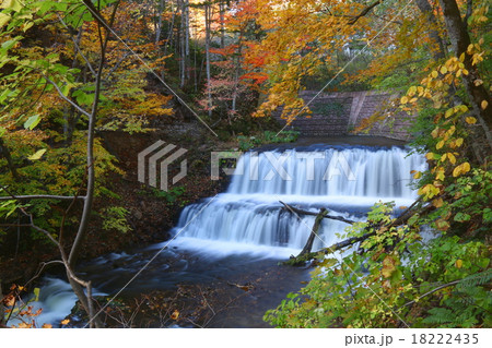チミケップ鹿鳴の滝の写真素材 18222435 Pixta