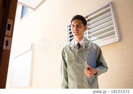 an affectionate father 18223372