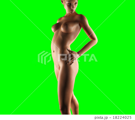 Beautiful naked young woman  18224025