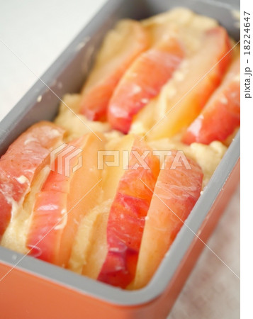 リンゴのパウンドケーキ 生地 リンゴのパウンドケーキ 生地 18224647