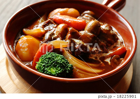 ビーフシチュー ビーフシチュー 18225901