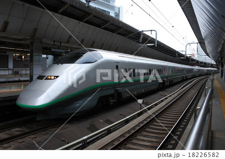 山形新幹線つばさ号（単独走行：E3系1000番台） 18226582