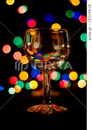 wineglass 18229618