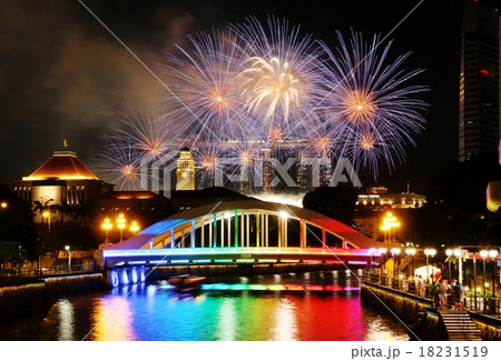 シンガポールの花火 18231519