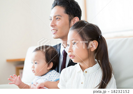 an affectionate father 1 year old & 6 years old an affectionate father 1 year old & 6 years old 18232152