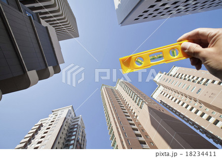 マンションと水準器 18234411