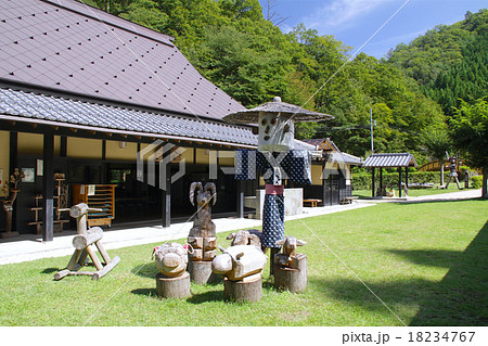 県立ささやまの森公園の新緑風景 / 兵庫県篠山市川原 県立ささやまの森公園の新緑風景 / 兵庫県篠山市川原 18234767
