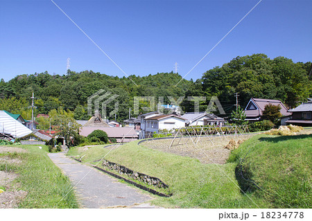 ノスタルジックな西宮市北部にある船坂峠の集落 初秋 収穫の季節 兵庫県西宮市山口町船坂 の写真素材