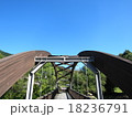 橋と青空 18236791