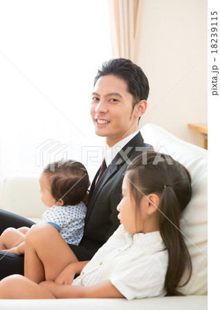 an affectionate father 1 year old & 6 years old an affectionate father 1 year old & 6 years old 18239115