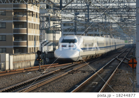 新幹線 18244877