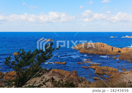 五能線車窓からの海辺の風景 五能線車窓からの海辺の風景 18245656