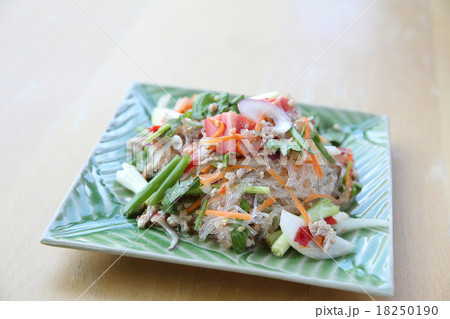 Thai spicy mixed salad Thai spicy mixed salad 18250190