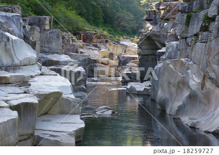 寝覚の床（ねざめのとこ）　長野県木曽郡 18259727