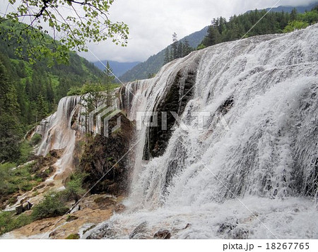 中国 九寨溝の珍珠灘瀑布 18267765