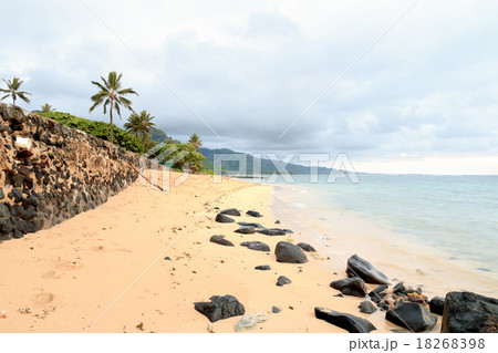Kaaawa Beach - Oahu, Hawaii Kaaawa Beach - Oahu, Hawaii 18268398