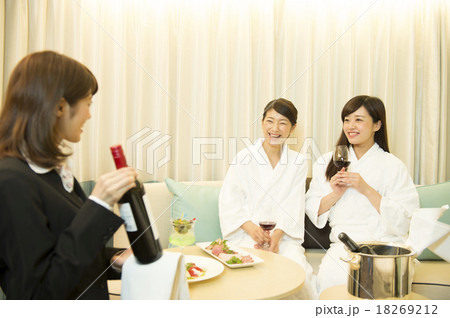 女子旅 18269212