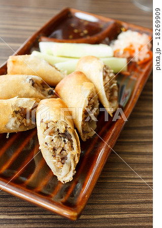 Spring roll 18269909