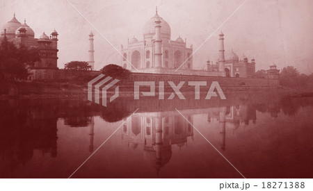 Golden Textured Taj Mahal Scenery Travel Vacation Concept 18271388