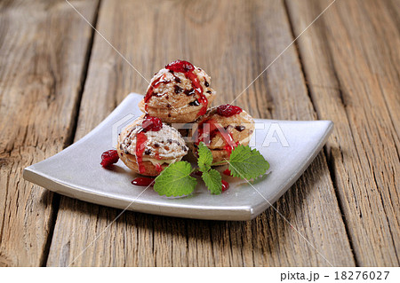 Walnut cookies Walnut cookies 18276027