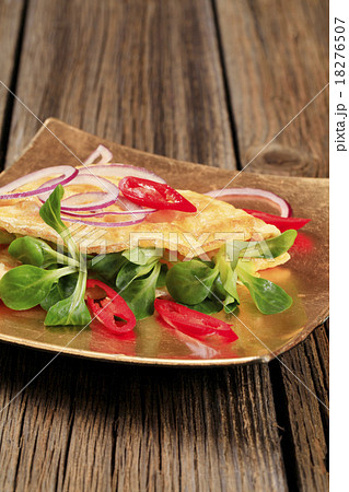 Egg omelet 18276507