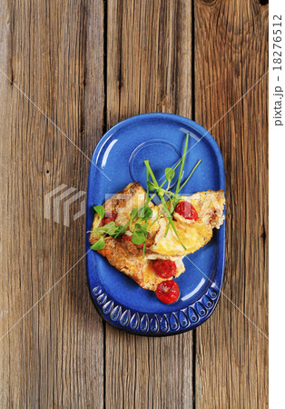 Egg omelet 18276512