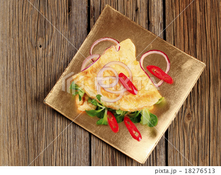 Egg omelet 18276513