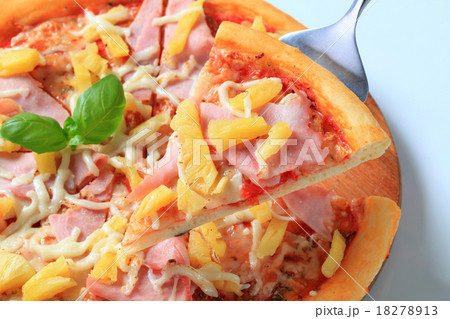 Pizza Hawaii Pizza Hawaii 18278913