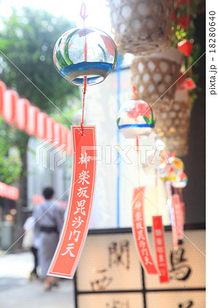 風鈴と神楽坂祭りのイメージ 風鈴と神楽坂祭りのイメージ 18280640