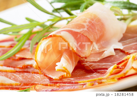 Delicious dry-cured ham Delicious dry-cured ham 18281458