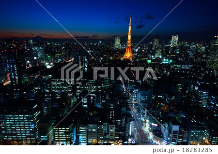 東京タワーと東京都心の夕景・夜景 18283285