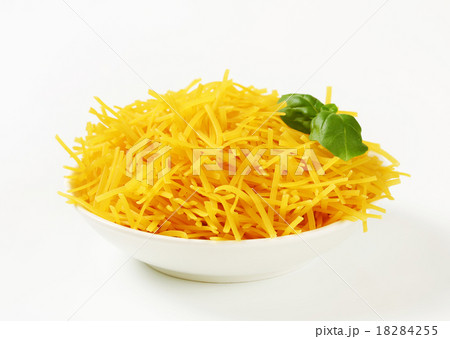 Dried egg noodles Dried egg noodles 18284255