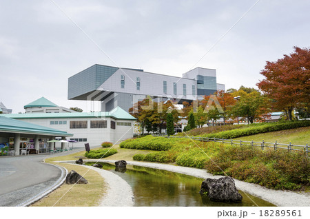 秋田県立近代美術館 18289561