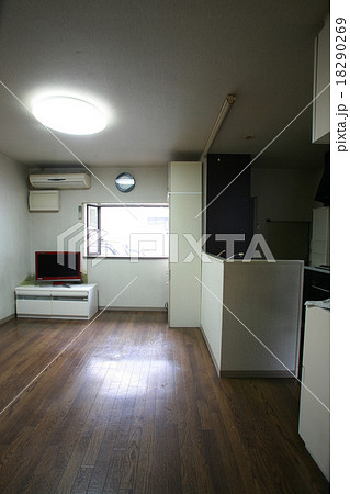 リフォーム前の住宅 18290269