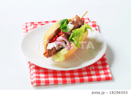 Pork kebab sandwich 18296303
