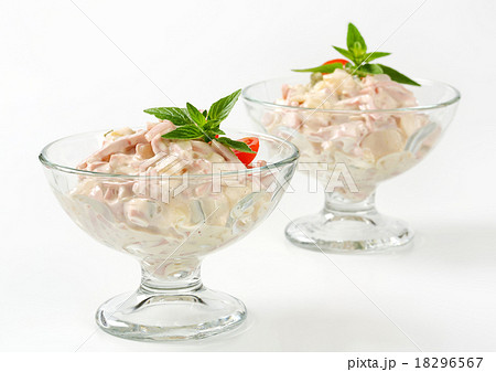 Ham and potato salad 18296567