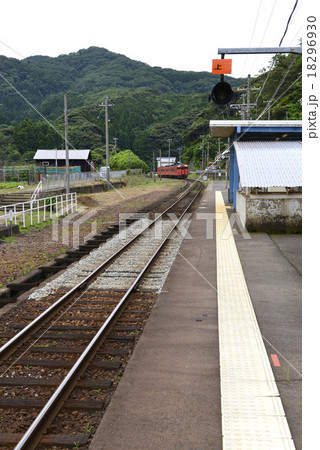 鎧駅とローカル気動車／兵庫県　香美町 18296930
