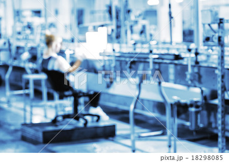 Silhouette woman in workplace Silhouette woman in workplace 18298085