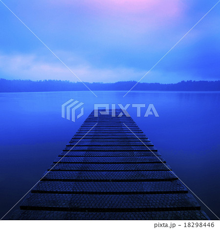 Jetty Lake Sunrise New Zealand Tranquil Rural Remote Concept Jetty Lake Sunrise New Zealand Tranquil Rural Remote Concept 18298446