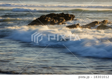 波の表現　 18301012