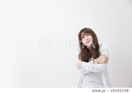 部屋着(白バック) 18302298