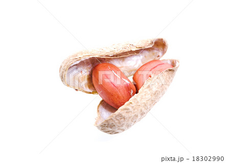 broken peanuts 18302990