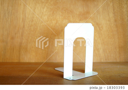 ブックエンド 18303393