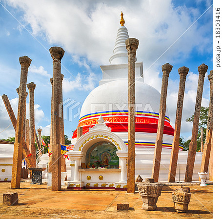 Thuparamaya dagoba. 18303416