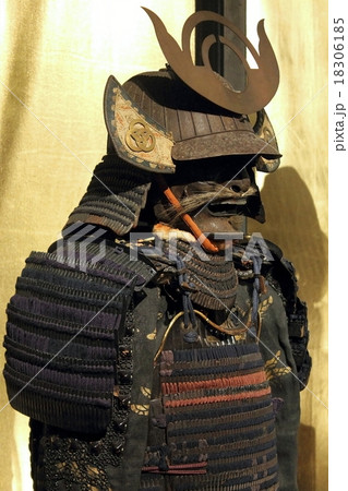The armor of the ancient Japanese samurai The armor of the ancient Japanese samurai 18306185